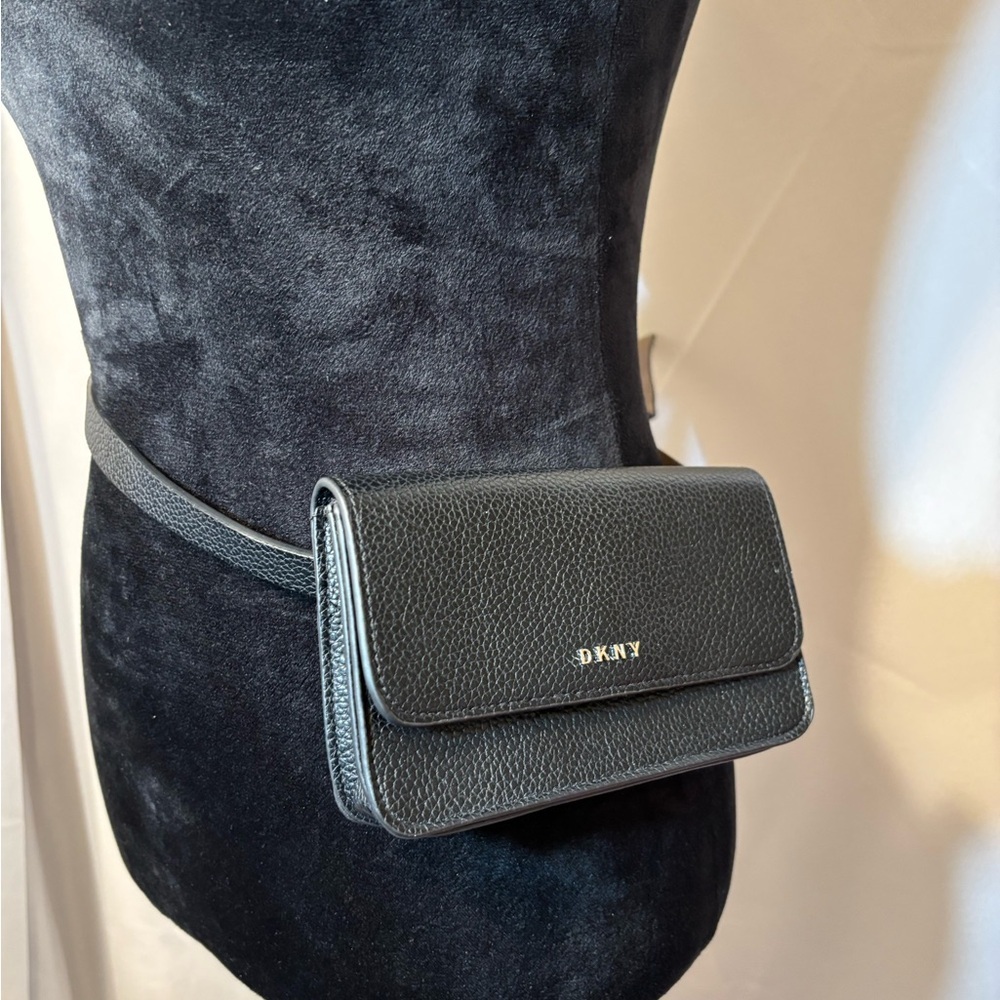 DKNY Belt Waist Bag Fanny Black Leather Wristlet Wallet Case